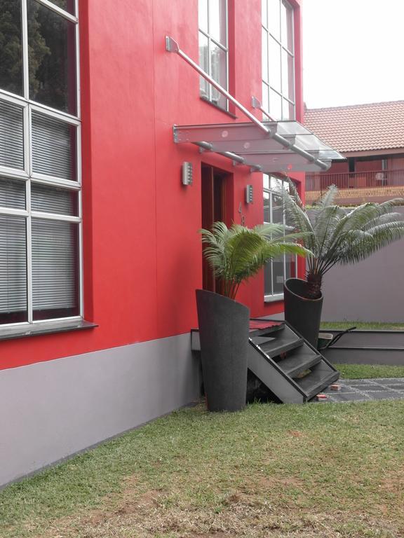 Red Square Home Pretoria-Noord Extérieur photo