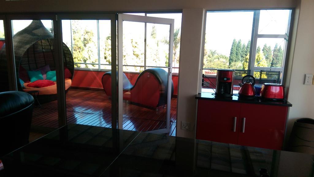 Red Square Home Pretoria-Noord Extérieur photo