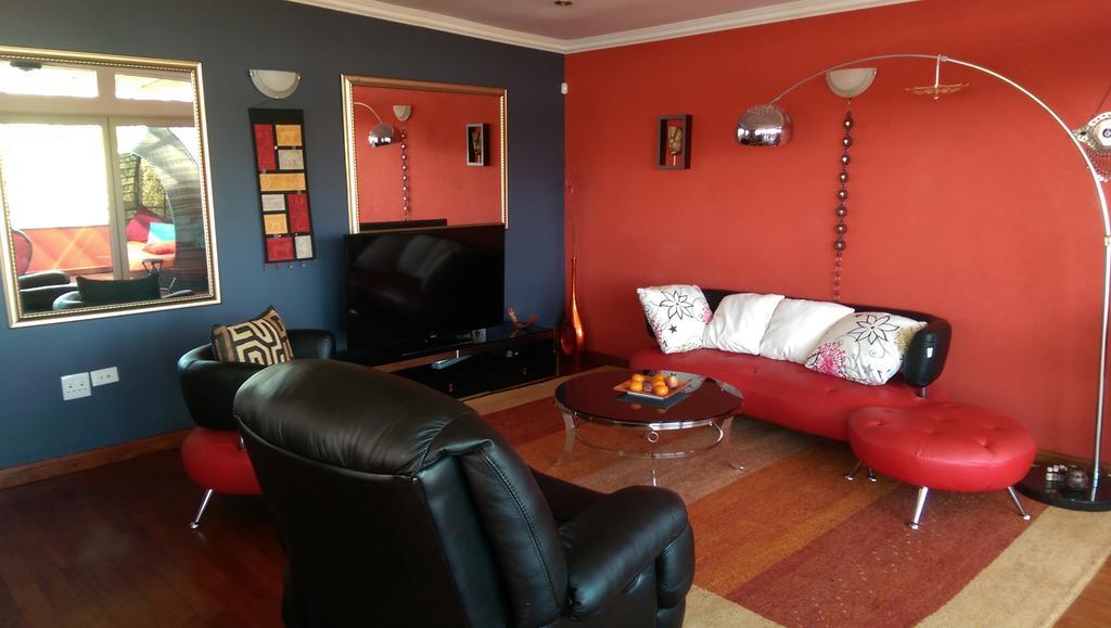 Red Square Home Pretoria-Noord Extérieur photo