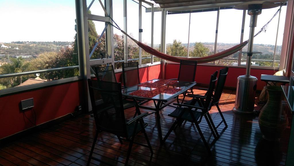 Red Square Home Pretoria-Noord Extérieur photo