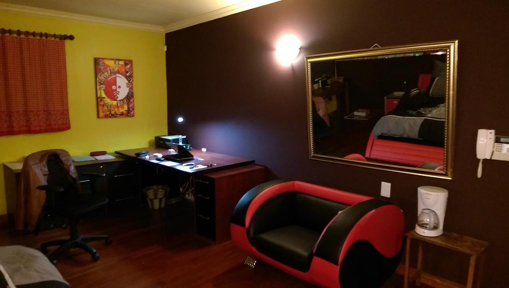 Red Square Home Pretoria-Noord Extérieur photo
